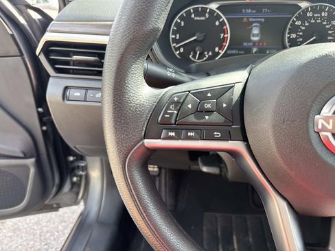 Used 2023 Nissan Altima 2.5 SV image 23