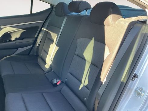 Used 2018 Hyundai Elantra SEL w/ Cargo Package image 6