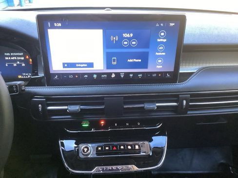 Used 2023 Lincoln Corsair FWD image 46
