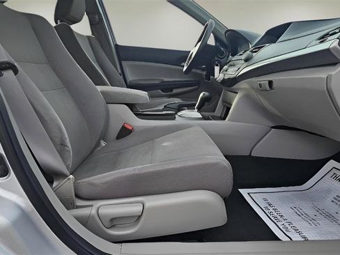 Used 2011 Honda Accord LX image 28