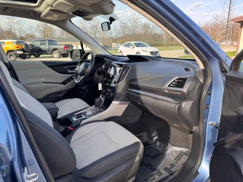 Used 2020 Subaru Forester Premium AWD/4WD image 26