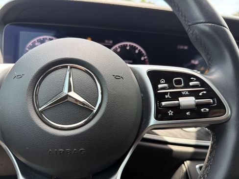 Used 2020 Mercedes-Benz E 350 Sedan image 27