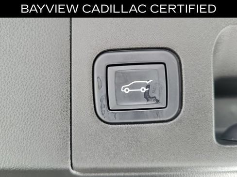 Certified 2022 Cadillac XT5 Premium Luxury AWD/4WD image 16