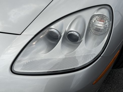 Used 2008 Chevrolet Corvette Convertible w/ Preferred Equipment Group RWD image 6