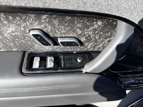 Used 2023 Land Rover Range Rover Sport First Edition image 28