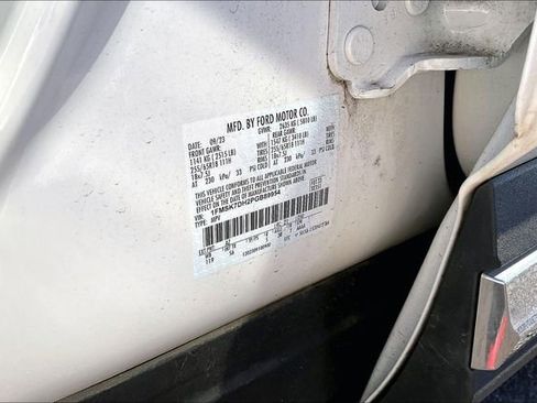 Used 2023 Ford Explorer XLT w/ Equipment Group 202A RWD image 14