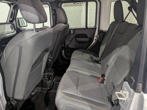 Used 2024 Jeep Wrangler Unlimited Sport image 11