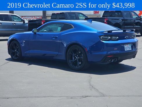 Used 2019 Chevrolet Camaro SS RWD image 5