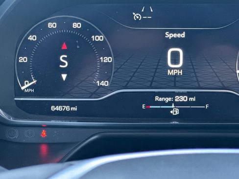 Used 2023 GMC Yukon XL SLT image 40