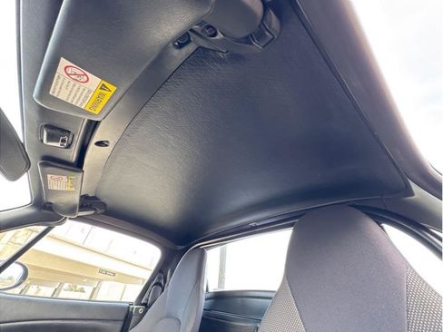 Used 2002 MAZDA MX-5 Miata image 23