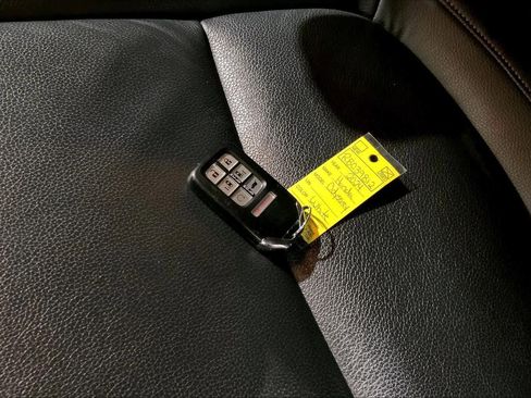 Used 2024 Honda Odyssey Sport image 14