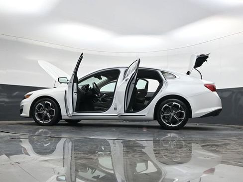 Used 2024 Chevrolet Malibu LT image 40