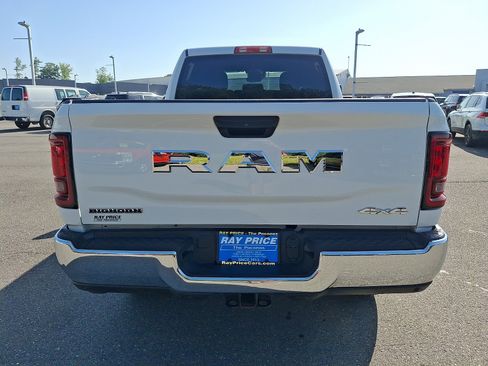 Used 2026 RAM 2500 Big Horn AWD/4WD image 5