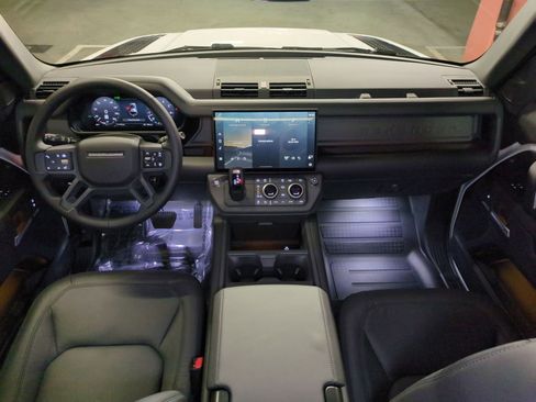 New 2026 Land Rover Defender 110 X-Dynamic SE image 26