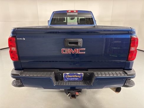 Used 2015 GMC Sierra 3500 Denali w/ Duramax Plus Package image 8