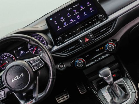 Certified 2023 Kia Forte GT-Line w/ GT-Line Technology Package FWD image 19