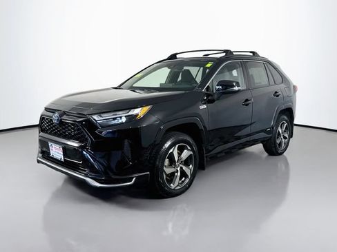 Used 2023 Toyota RAV4 SE w/ Weather & Moonroof Package AWD/4WD image 2