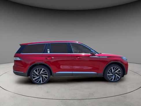 New 2025 Lincoln Aviator Reserve w/ Equipment Group 201A AWD/4WD image 9