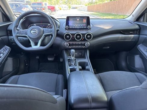 Used 2024 Nissan Sentra SV FWD image 20