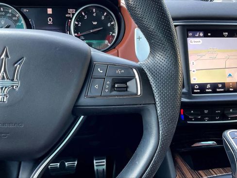 Used 2022 Maserati Levante Modena S image 24