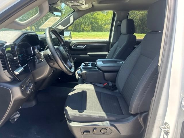 Used 2026 Chevrolet Silverado 1500 RST RWD image 2