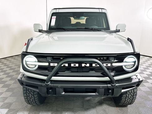 Used 2021 Ford Bronco Outer Banks image 8