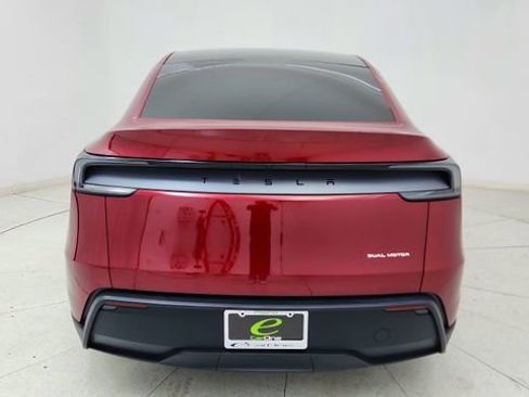 Used 2026 Tesla Model Y AWD image 5