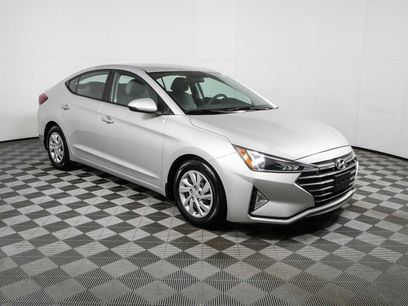 Used 2019 Hyundai Elantra SE w/ Winter Weather Package