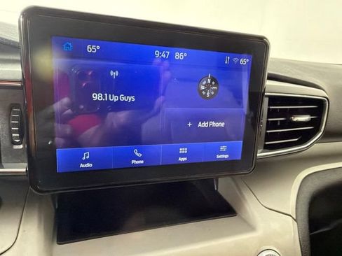 Used 2024 Ford Explorer XLT w/ Equipment Group 202A RWD image 36