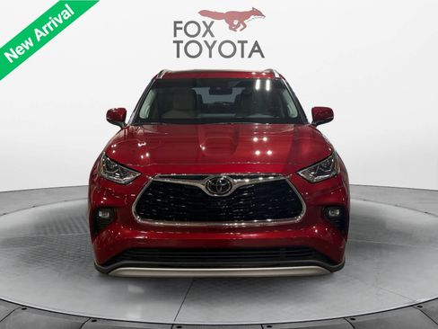Used 2021 Toyota Highlander Platinum AWD/4WD image 9