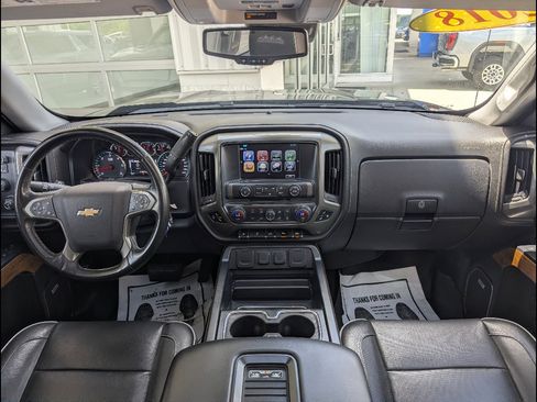 Used 2018 Chevrolet Silverado 1500 High Country AWD/4WD image 23