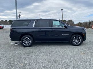 New 2026 Chevrolet Suburban LT w/ Comfort Package video 2