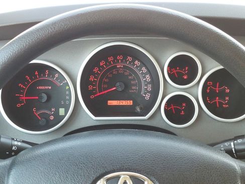 Used 2012 Toyota Tundra 4x4 Double Cab w/ TRD Off-Road Pkg image 14