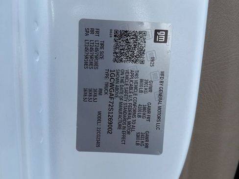 New 2025 Chevrolet Express 2500 w/ Driver Convenience Package image 27