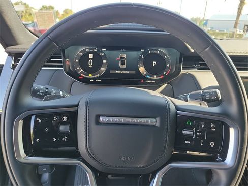 Certified 2025 Land Rover Range Rover Sport SE image 29