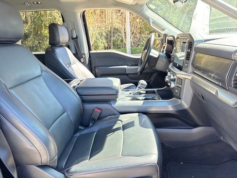 Used 2022 Ford F150 Lariat w/ Trailer Tow Package image 28