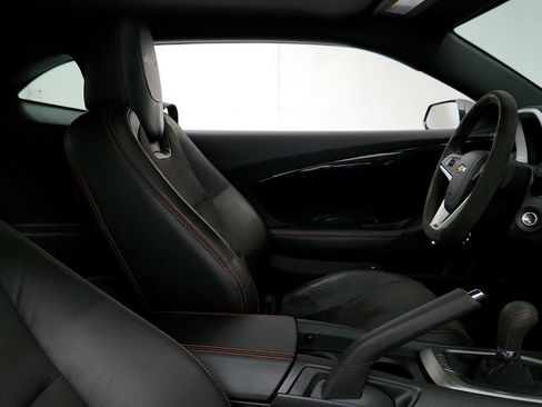 Used 2012 Chevrolet Camaro ZL1 RWD image 21