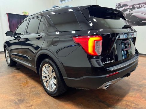 Used 2020 Ford Explorer Limited w/ Equipment Group 310A AWD/4WD image 7