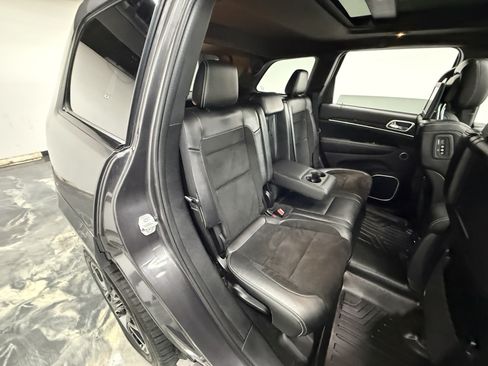 Used 2016 Jeep Grand Cherokee SRT AWD/4WD image 25