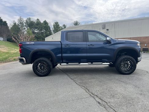 Used 2022 Chevrolet Silverado 1500 LT image 6