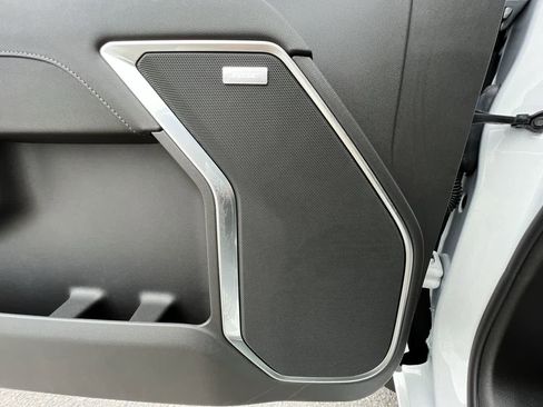 Used 2022 Chevrolet Silverado 1500 LT Trail Boss w/ LT Trail Boss Premium Package image 24