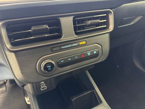 Used 2025 Ford Maverick XL w/ Equipment Group 102A image 19