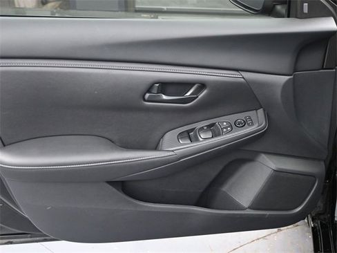 Used 2025 Nissan Sentra S image 11