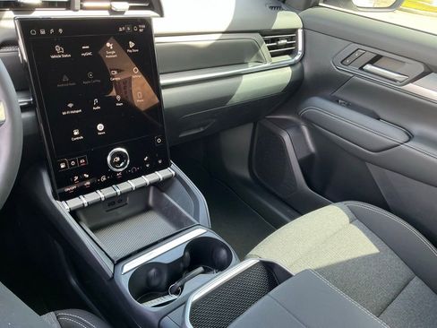 New 2026 GMC Terrain Elevation image 40