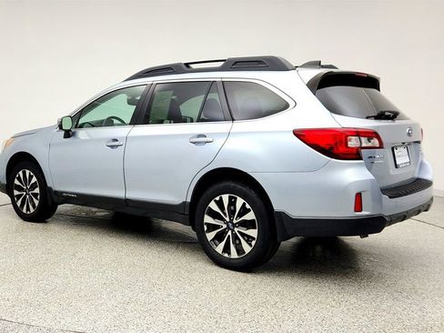 Used 2017 Subaru Outback 3.6R Limited AWD/4WD image 7