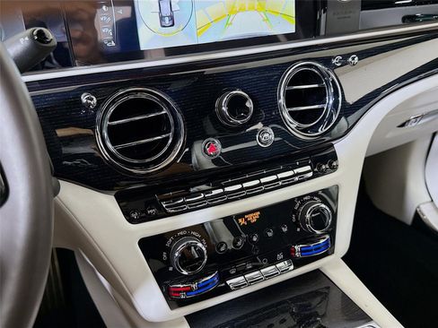 Used 2022 Rolls-Royce Ghost w/ Ghost Package AWD/4WD image 20