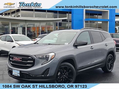 Used 2020 GMC Terrain SLE w/ Driver Convenience Package image 1