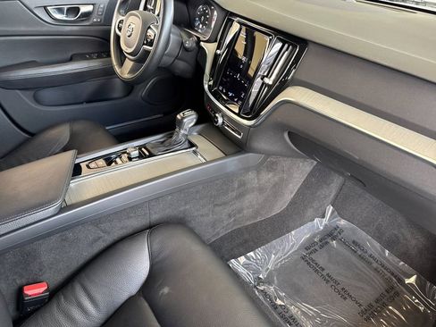 Certified 2021 Volvo V60 T5 Cross Country w/ Climate Package image 15