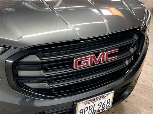 Used 2020 GMC Terrain SLT w/ Preferred Package AWD/4WD image 30