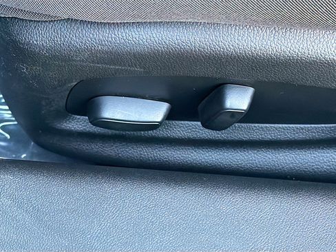 Used 2023 Chevrolet Camaro LT w/ Technology Package image 22